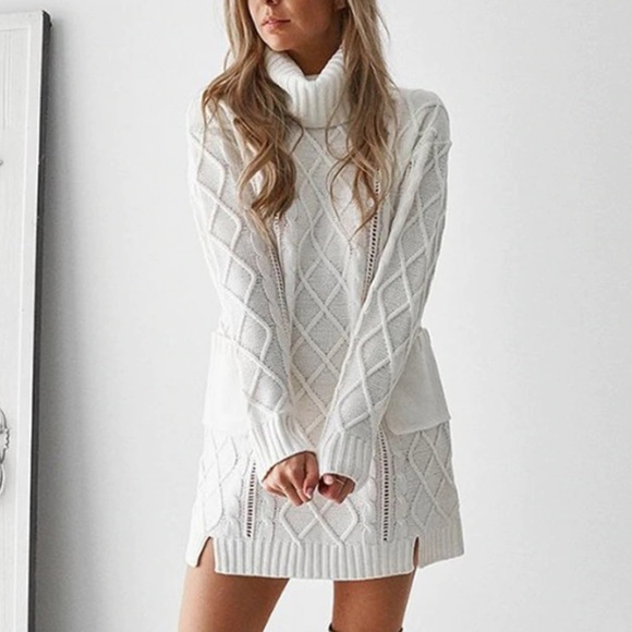 GILLY Long Chunky Turtleneck - Picture 8 of 8